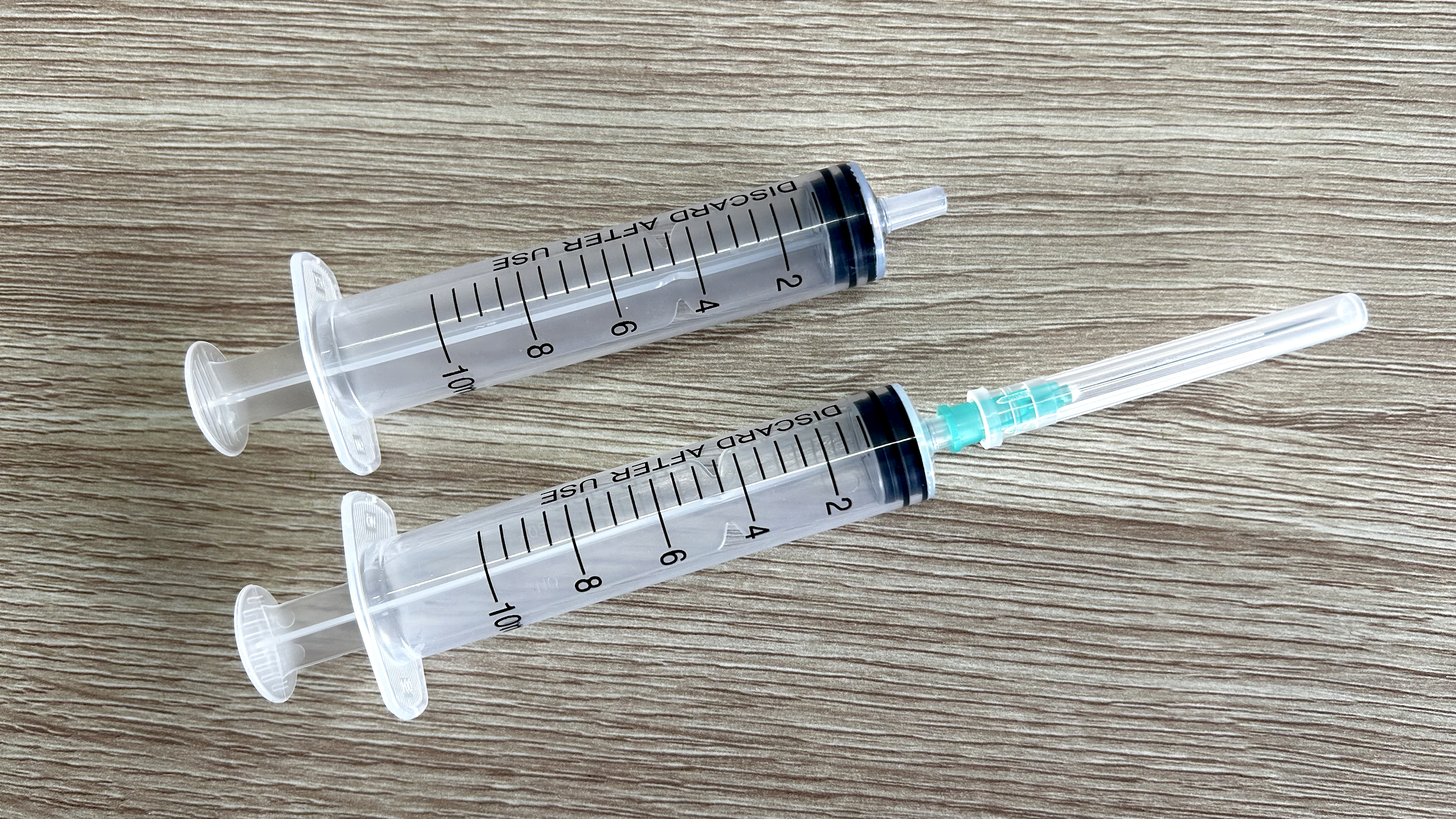 seringue 10ml avec aiguille 21G