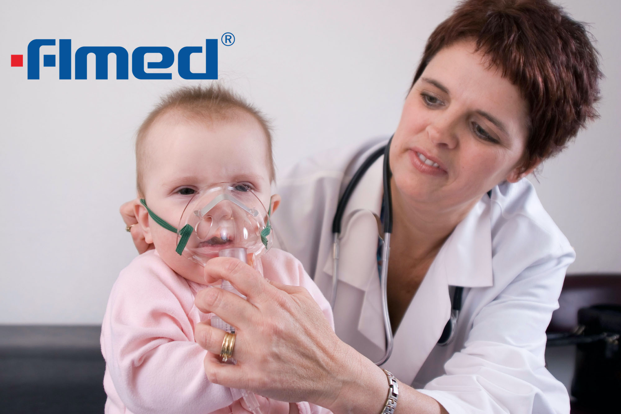 Comment installer correctement un masque à oxygène sur un patient ?